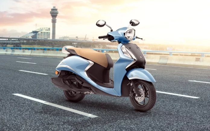 yamaha-motors-yamaha-launched-two-new-scooters-new-fascino-and-ray-zr-in-india-check-details
